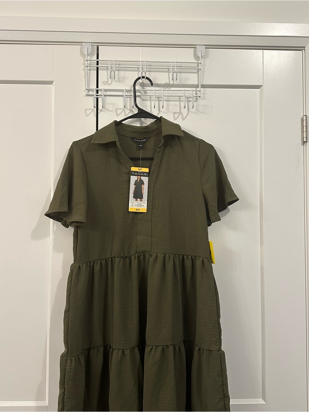 Women’s Olive Green Tiered Collared Shirt Dress